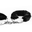Kép 4/6 - Lovetoy - Fetish Pleasure - Fluffy Hand Cuffs - bolyhos csuklóbilincs (fekete)