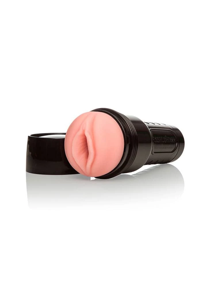 Fleshlight - GO Surge - élethű, vagina maszturbátor (natúr)